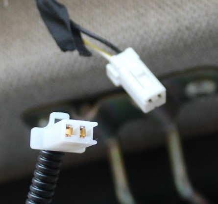 CAM1723 power connectors